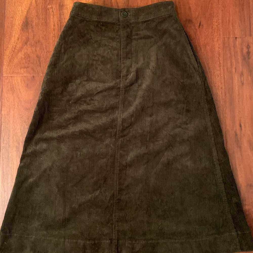 Corduroy olive green skirt